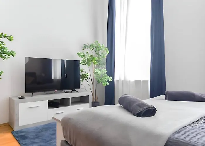 Long Term Stay, 2 Min To U1 Keplerplatz דירה *